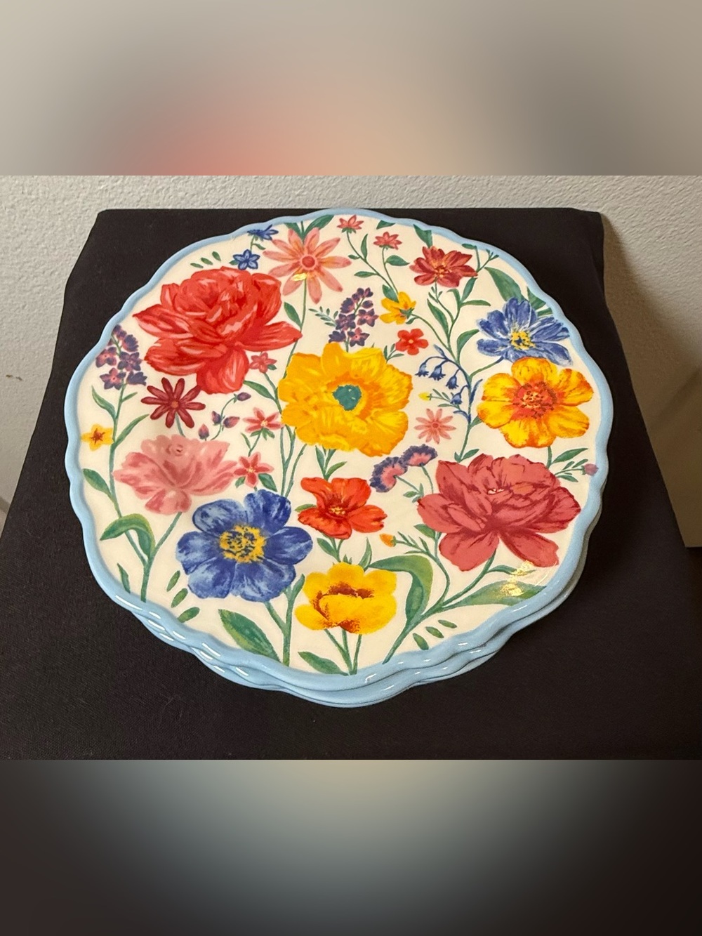 4 The Pioneer Woman Brilliant Blooms Stoneware Salad Plates. 8.5” - Picture 9 of 9